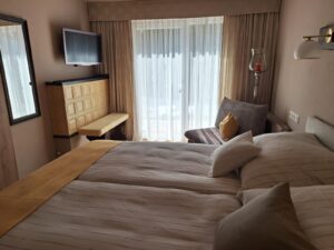Schlafzimmer Nr. 2 mit TV